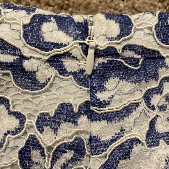 BCBGMaxAzria Floral Lace MIDI Skirt - Picture 8 of 12